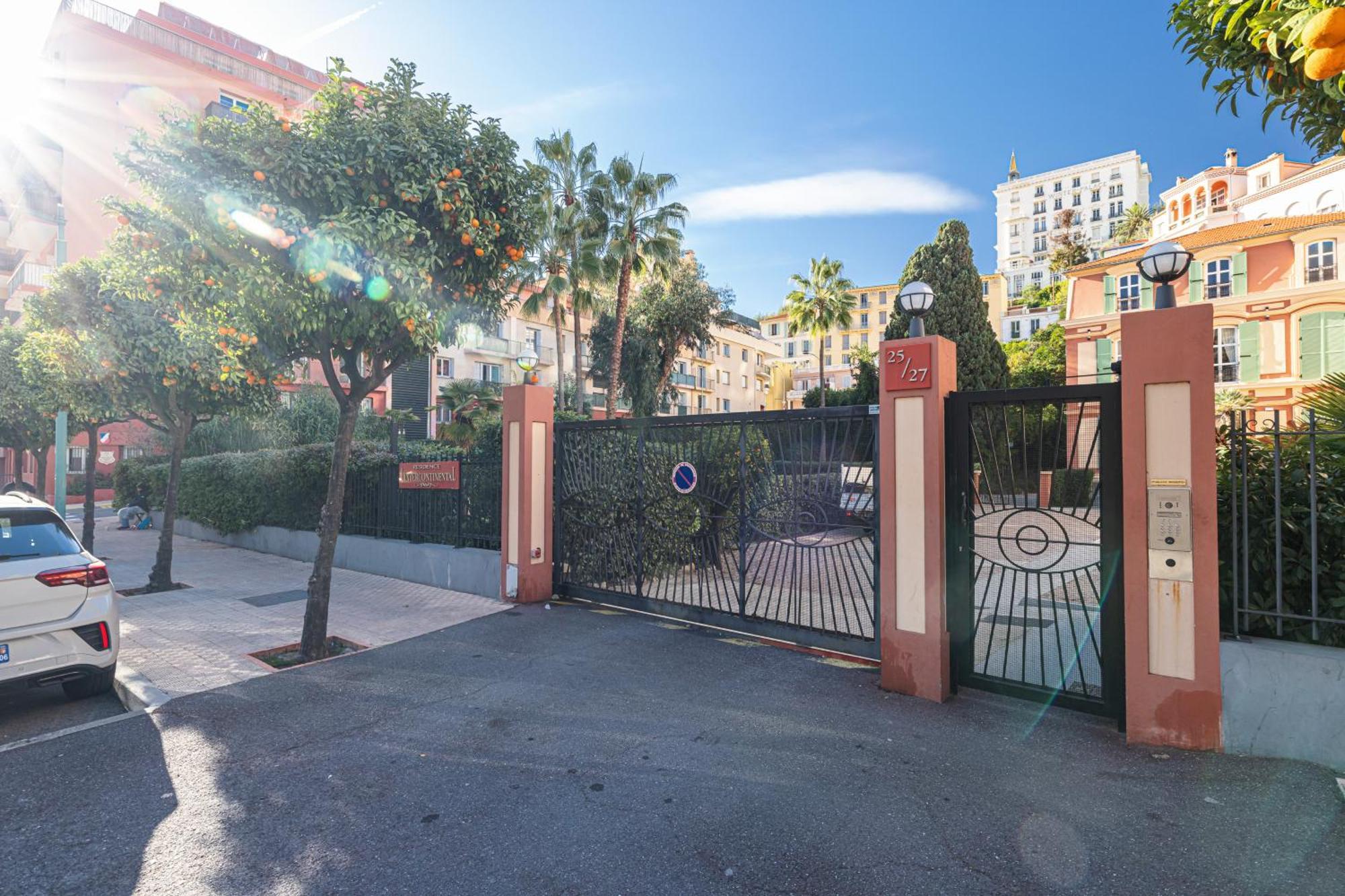 Intercontinental Superbe appartement avec piscine Menton Extérieur photo